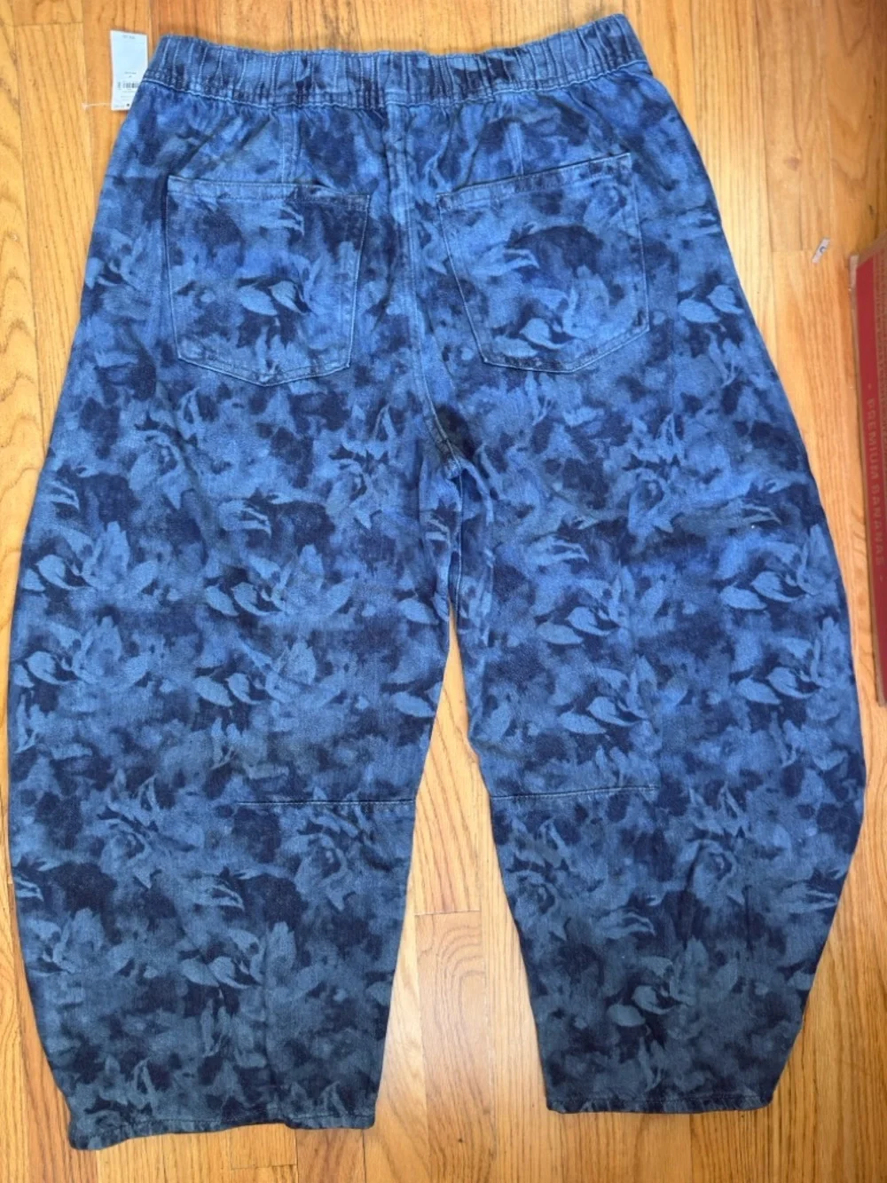 GAP Blue Floral Wide Leg Pants M Petite Elastic Waist NWT - Picture 6 of 7